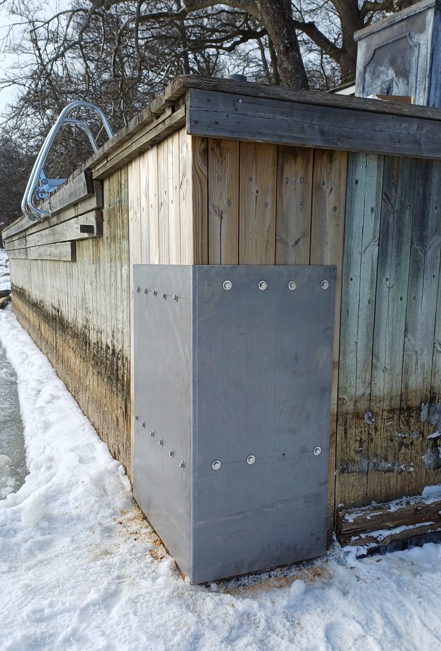 Vahvistettu laituri.